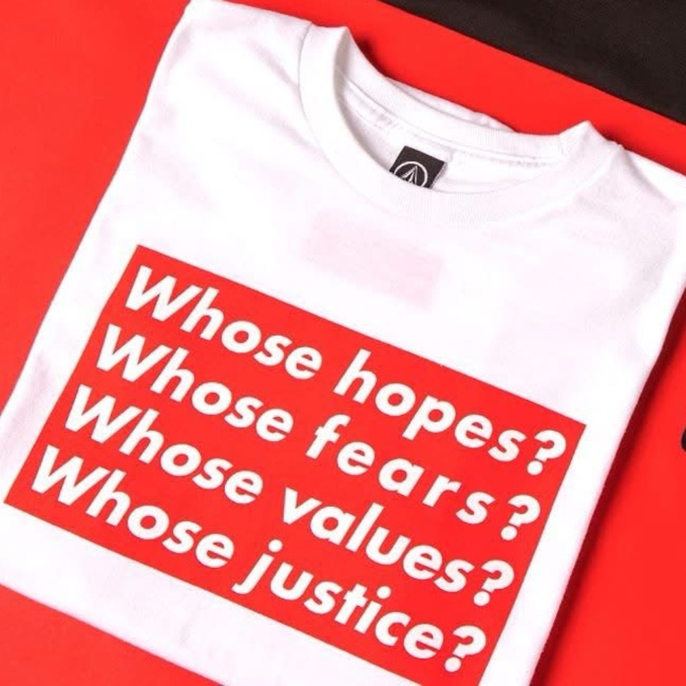 NWT Barbara Kruger Volcom Performa 17 Biennial Red Box Logo T-Shirt - Size Large